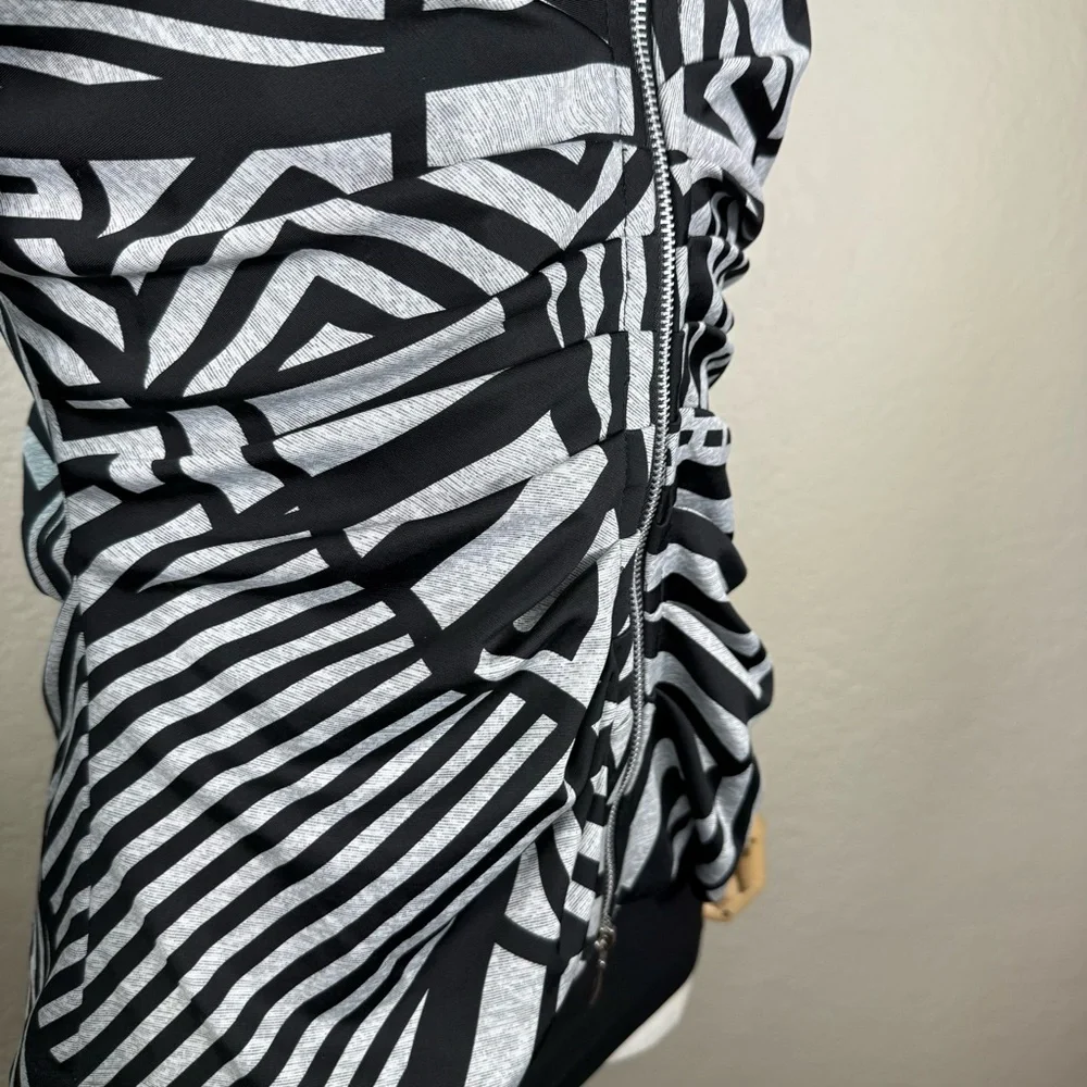 Joseph Ribkoff Geometric Ruched Striped Fitted Zip Blazer Light Jacket SZ 10 EUC
